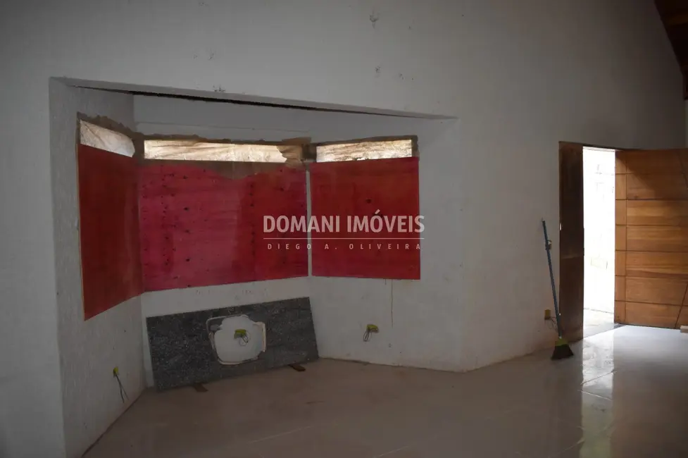 Foto 9 de Casa com 3 quartos à venda, 200m2 em Campos Do Jordao - SP