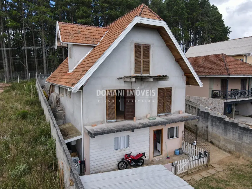 Foto 3 de Casa com 3 quartos à venda, 200m2 em Campos Do Jordao - SP