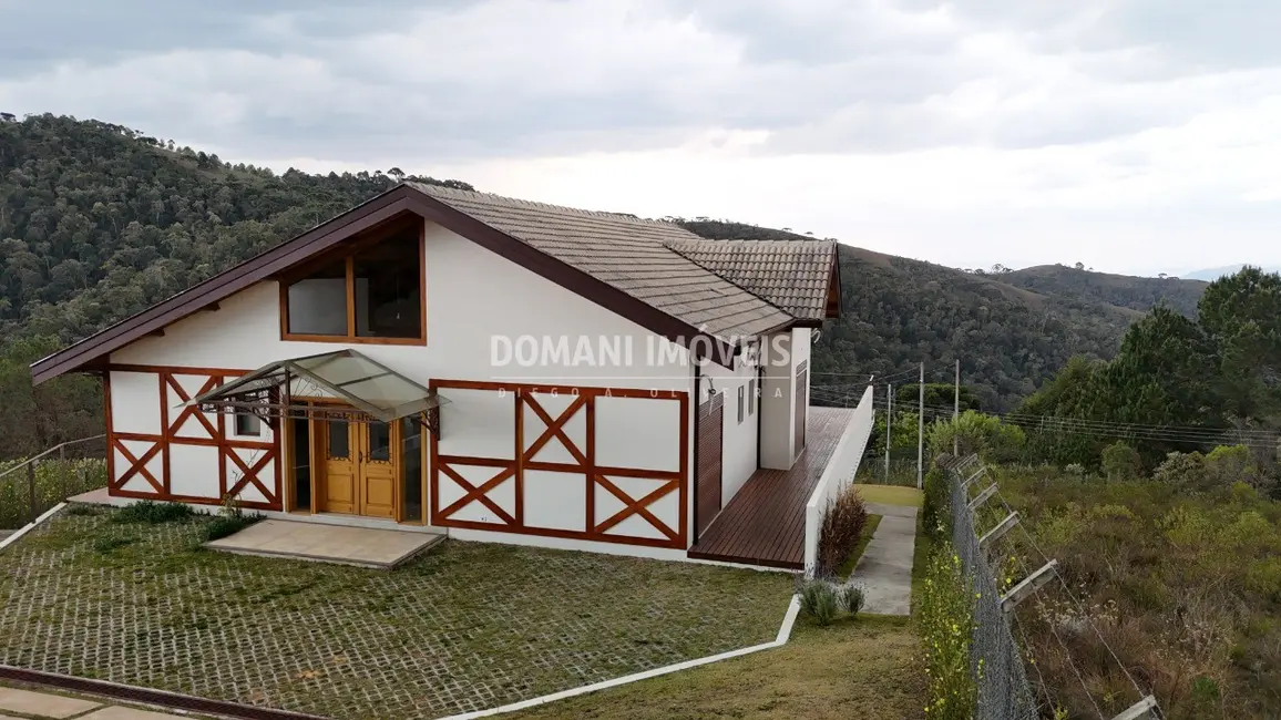 Foto 4 de Casa com 3 quartos à venda, 326m2 em Campos Do Jordao - SP
