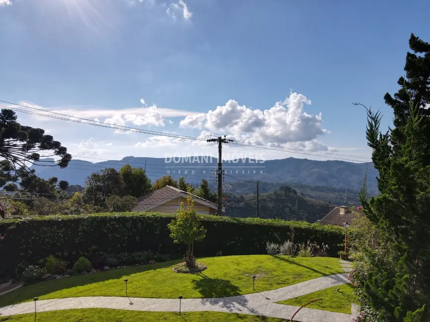 Foto 7 de Casa com 4 quartos à venda, 195m2 em Campos Do Jordao - SP
