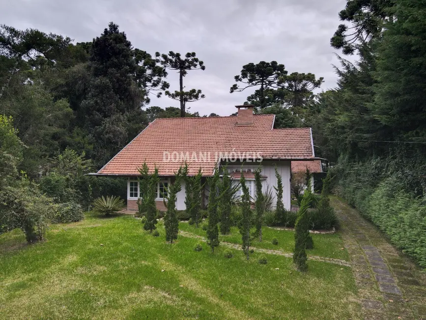 Foto 7 de Casa com 4 quartos à venda, 259m2 em Campos Do Jordao - SP