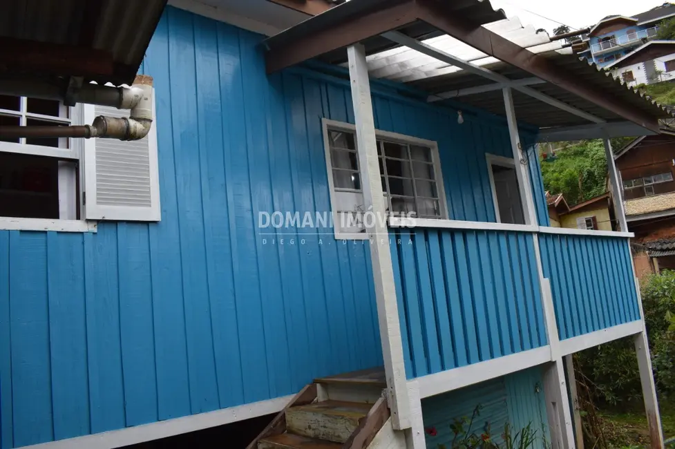 Foto 3 de Casa com 2 quartos à venda, 122m2 em Campos Do Jordao - SP