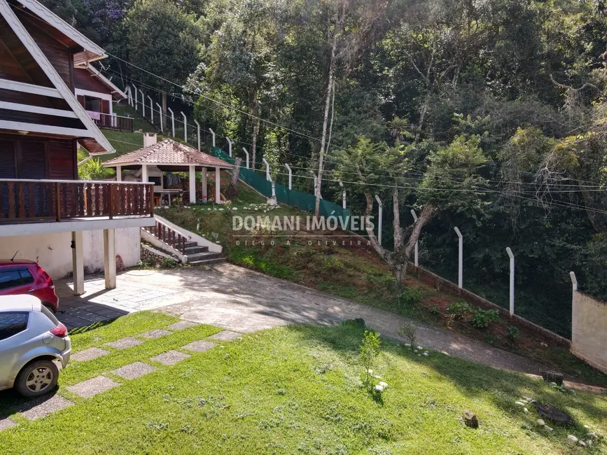 Foto 6 de Casa com 4 quartos à venda, 170m2 em Campos Do Jordao - SP