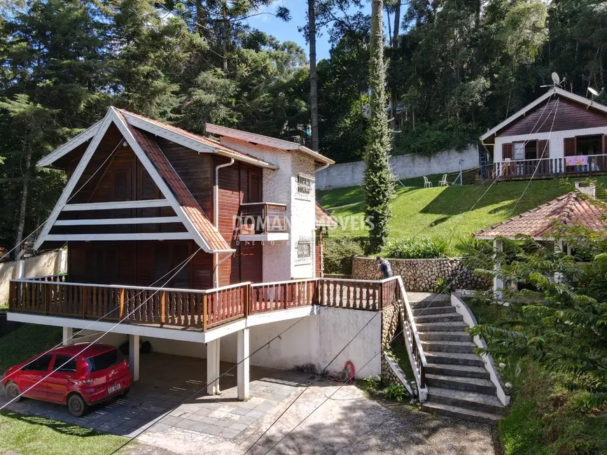 Foto 5 de Casa com 4 quartos à venda, 170m2 em Campos Do Jordao - SP