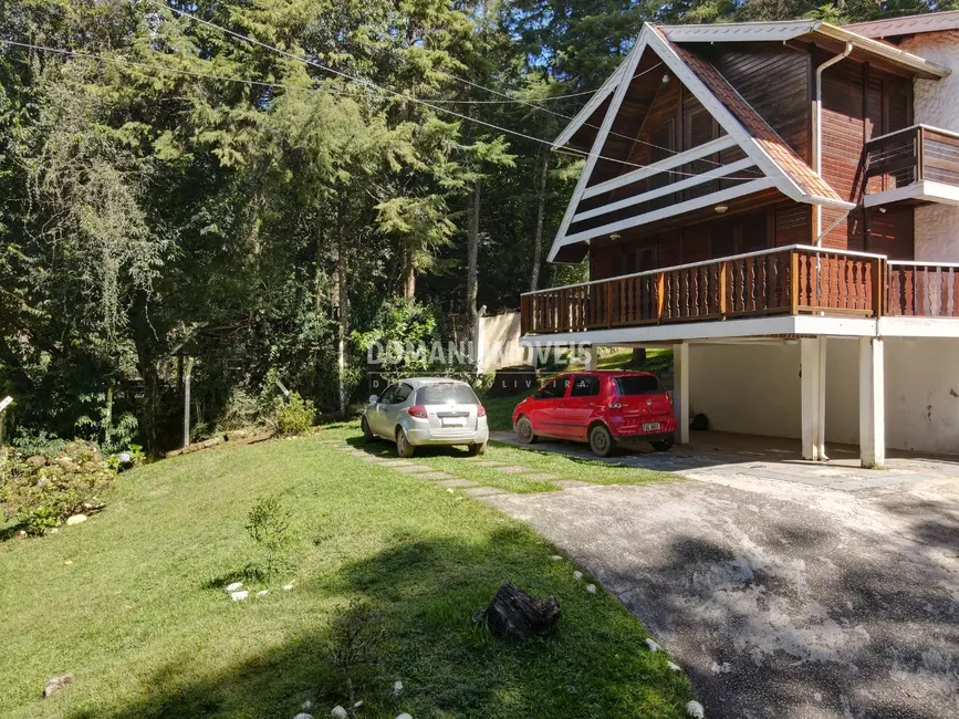 Foto 3 de Casa com 4 quartos à venda, 170m2 em Campos Do Jordao - SP