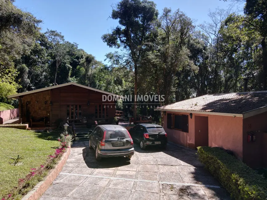 Foto 7 de Casa com 4 quartos à venda, 190m2 em Campos Do Jordao - SP