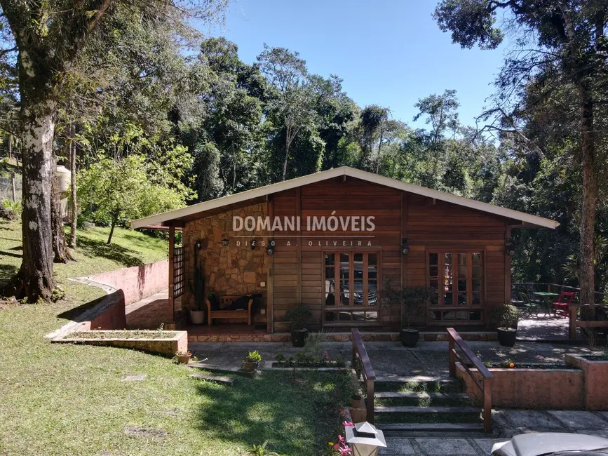 Foto 2 de Casa com 4 quartos à venda, 190m2 em Campos Do Jordao - SP