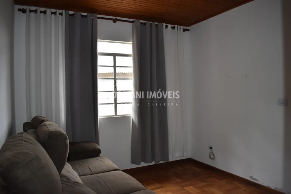 Foto 4 de Casa com 2 quartos à venda, 74m2 em Campos Do Jordao - SP