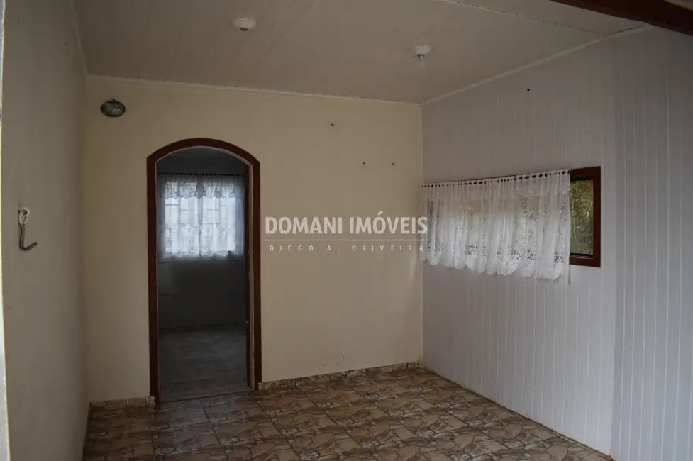 Foto 3 de Casa com 2 quartos à venda, 74m2 em Campos Do Jordao - SP