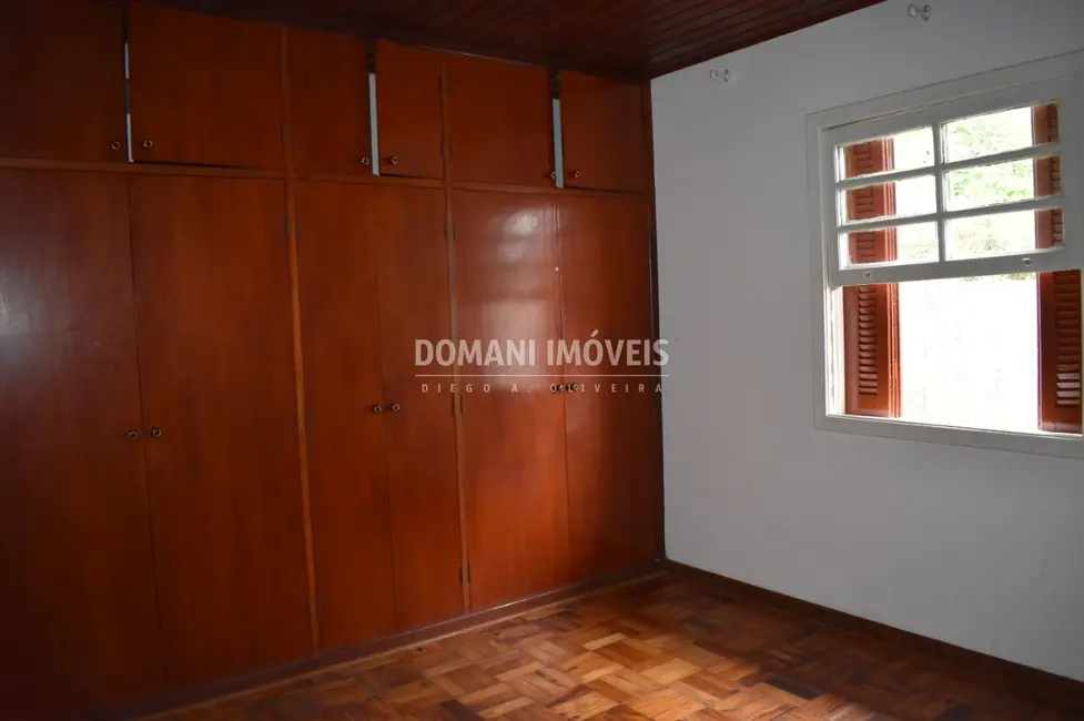 Foto 8 de Casa com 2 quartos à venda, 74m2 em Campos Do Jordao - SP