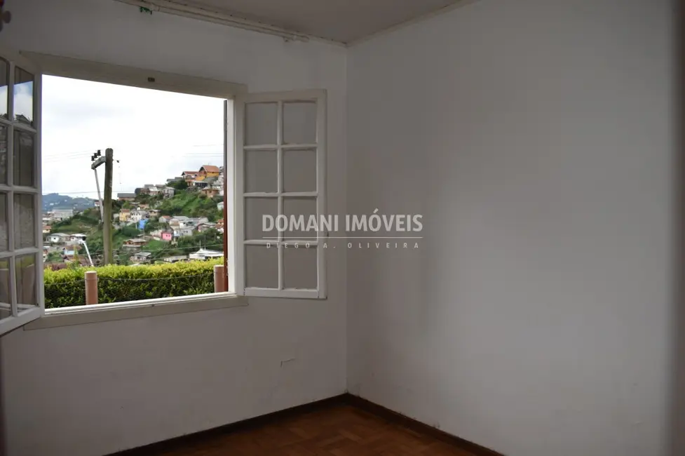 Foto 9 de Casa com 2 quartos à venda, 74m2 em Campos Do Jordao - SP