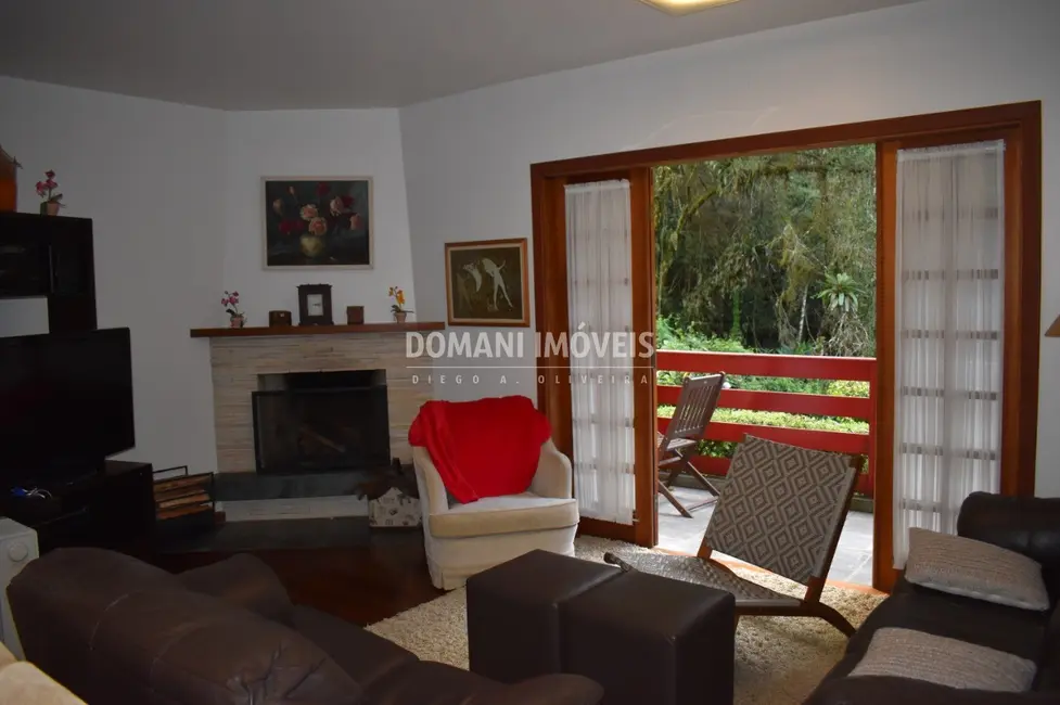 Foto 8 de Apartamento com 3 quartos à venda, 104m2 em Campos Do Jordao - SP