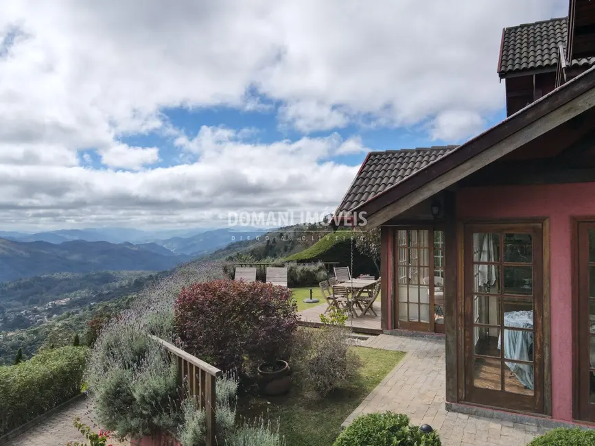 Foto 1 de Casa de Condomínio com 4 quartos à venda, 250m2 em Campos Do Jordao - SP