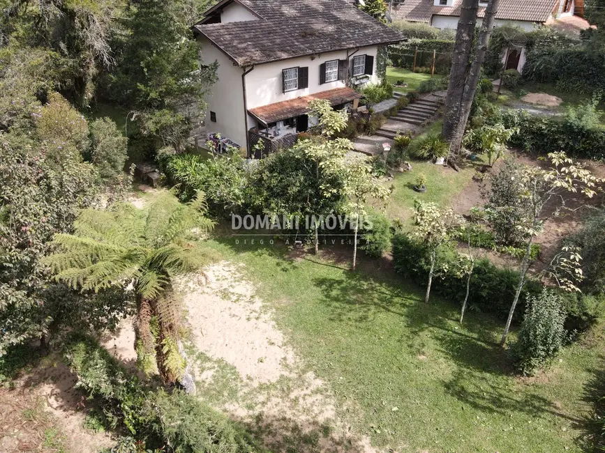 Foto 5 de Casa com 4 quartos à venda, 210m2 em Campos Do Jordao - SP