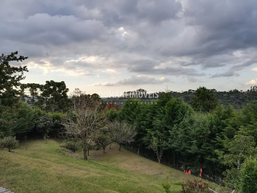 Foto 1 de Terreno / Lote à venda, 1590m2 em Campos Do Jordao - SP