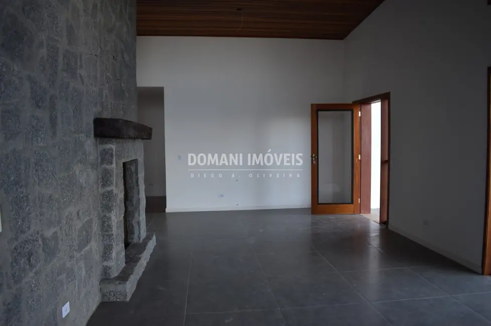 Foto 8 de Casa de Condomínio com 3 quartos à venda, 150m2 em Campos Do Jordao - SP