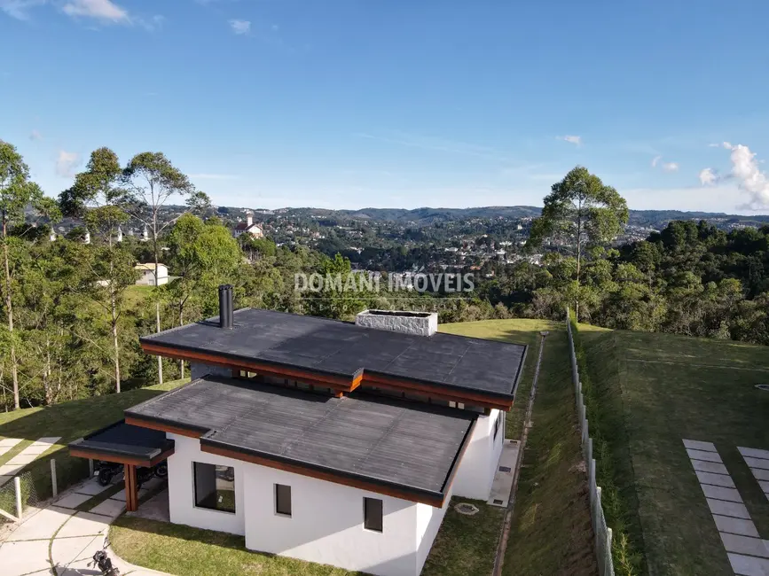 Casa de Condomínio com 3 quartos à venda, 148m2 em Campos Do Jordao - SP - imagem 5 Foto 5 de Casa de Condomínio com 3 quartos à venda, 148m2 em Campos Do Jordao - SP