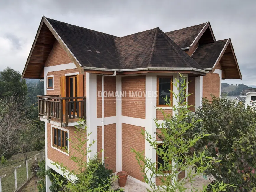 Foto 5 de Casa de Condomínio com 4 quartos à venda, 212m2 em Campos Do Jordao - SP