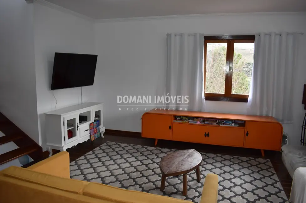 Foto 9 de Casa de Condomínio com 4 quartos à venda, 212m2 em Campos Do Jordao - SP