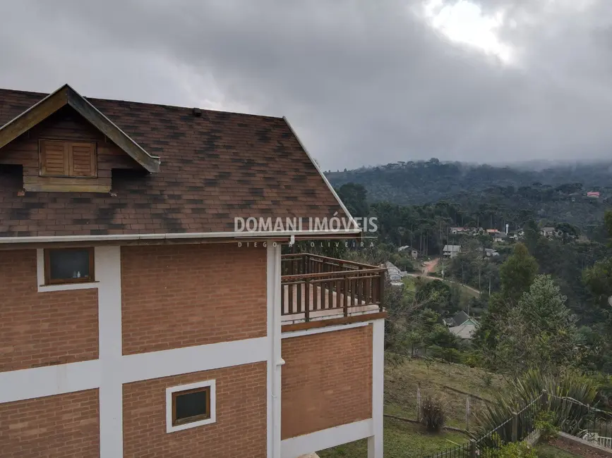 Foto 3 de Casa de Condomínio com 4 quartos à venda, 212m2 em Campos Do Jordao - SP