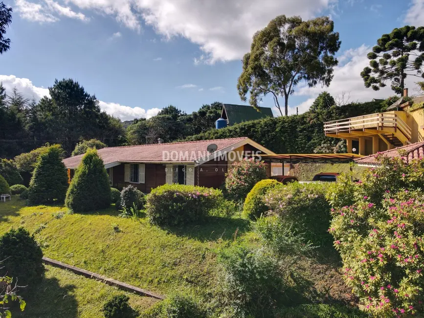 Foto 1 de Casa com 4 quartos à venda, 245m2 em Campos Do Jordao - SP