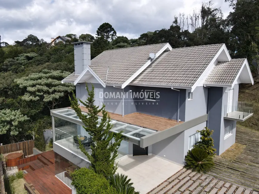 Foto 2 de Casa com 4 quartos à venda, 350m2 em Campos Do Jordao - SP