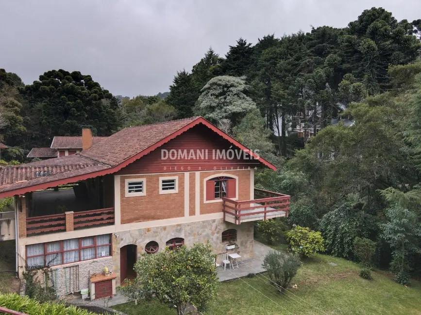 Foto 6 de Casa com 3 quartos à venda, 360m2 em Campos Do Jordao - SP