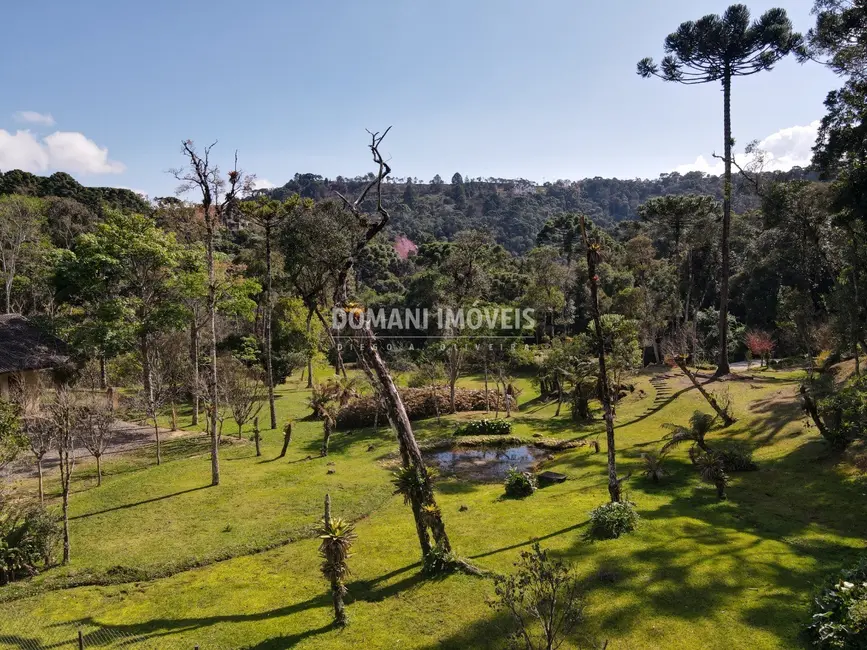 Casa com 3 quartos à venda, 400m2 em Campos Do Jordao - SP - imagem 5 Foto 5 de Casa com 3 quartos à venda, 400m2 em Campos Do Jordao - SP