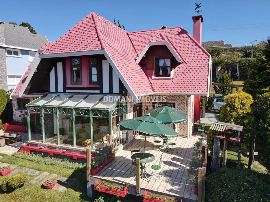 Foto 7 de Casa com 4 quartos à venda, 225m2 em Campos Do Jordao - SP