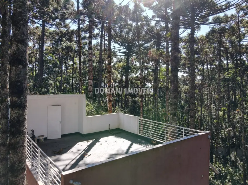 Foto 3 de Casa com 3 quartos à venda, 190m2 em Campos Do Jordao - SP