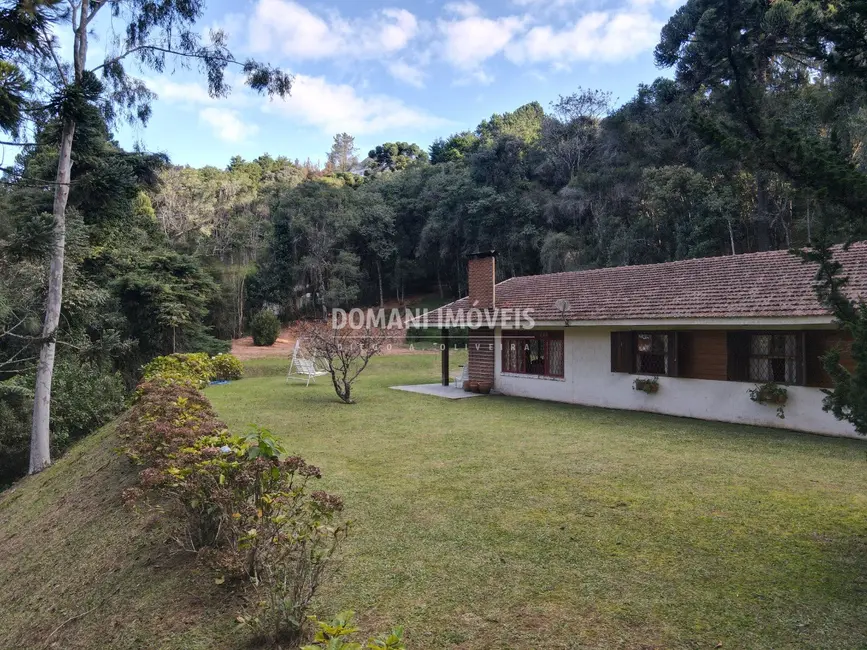 Foto 4 de Casa com 4 quartos à venda, 306m2 em Campos Do Jordao - SP