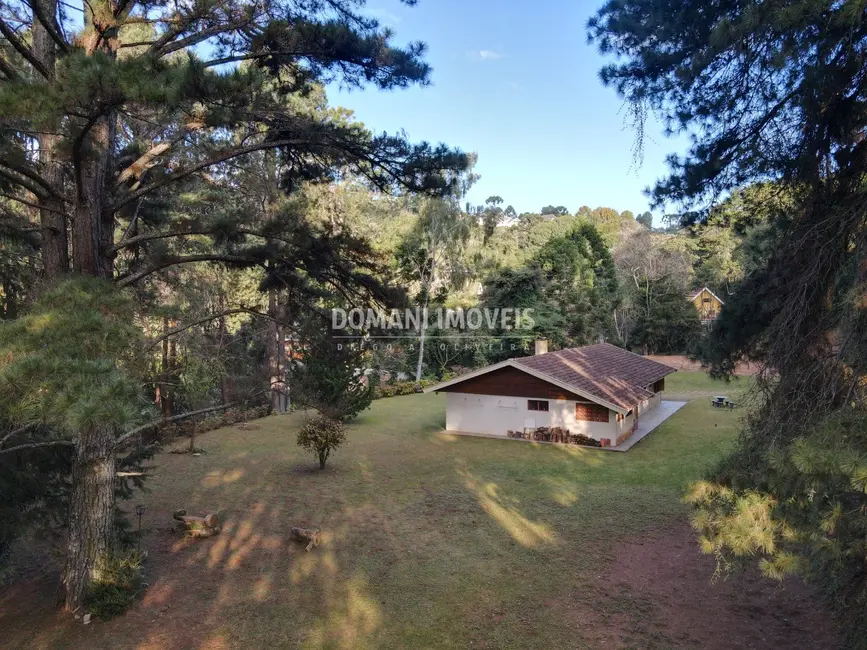 Foto 1 de Casa com 4 quartos à venda, 306m2 em Campos Do Jordao - SP