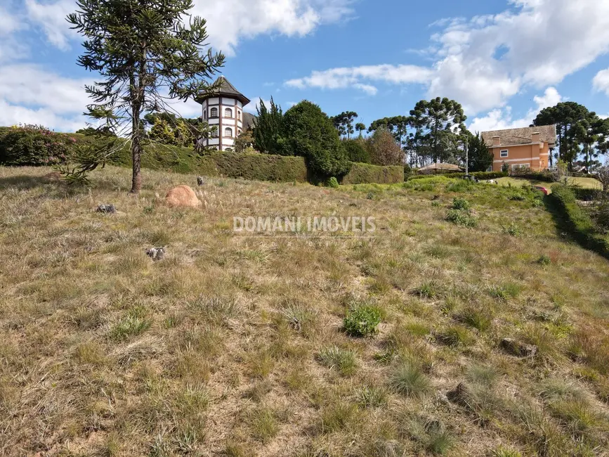 Foto 1 de Terreno / Lote à venda, 2800m2 em Campos Do Jordao - SP