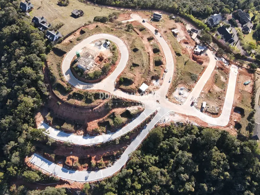 Foto 1 de Terreno / Lote à venda, 1270m2 em Campos Do Jordao - SP