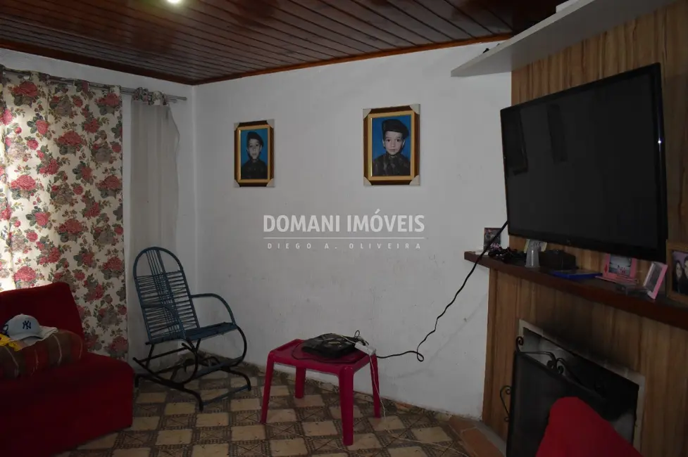 Foto 2 de Casa com 3 quartos à venda, 160m2 em Campos Do Jordao - SP