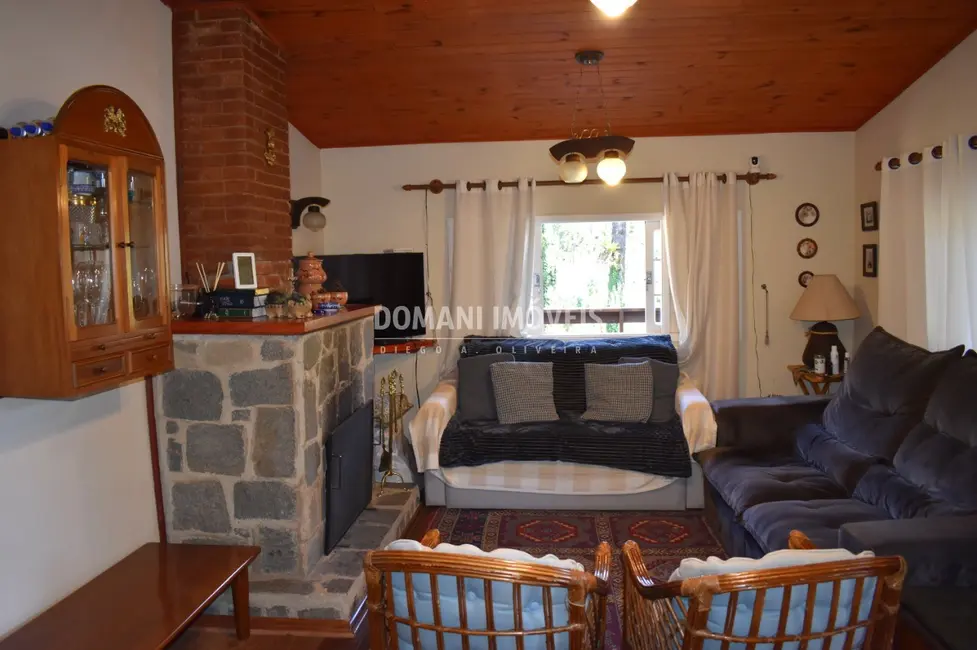 Foto 9 de Casa de Condomínio com 3 quartos à venda, 146m2 em Campos Do Jordao - SP