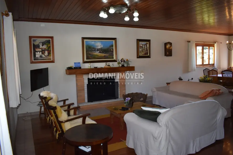 Foto 6 de Casa com 4 quartos à venda, 363m2 em Campos Do Jordao - SP