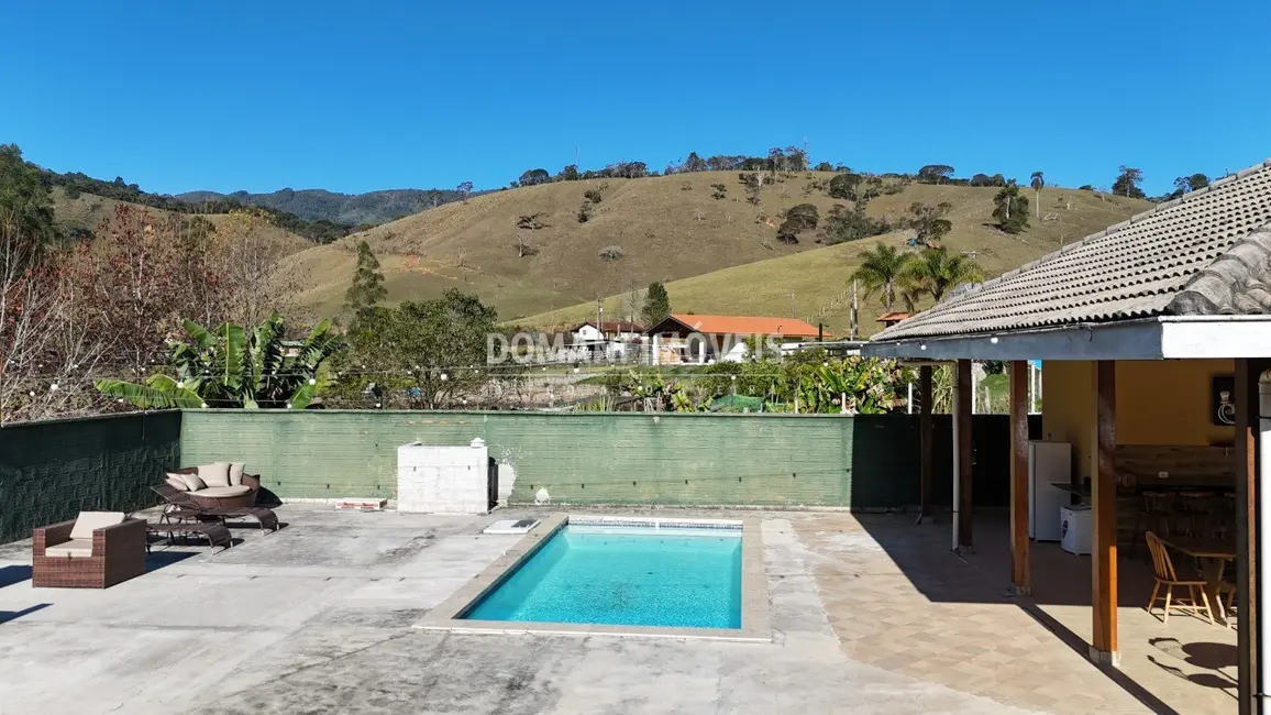 Foto 6 de Sítio / Rancho com 4 quartos à venda e para alugar, 200m2 em Campos Do Jordao - SP
