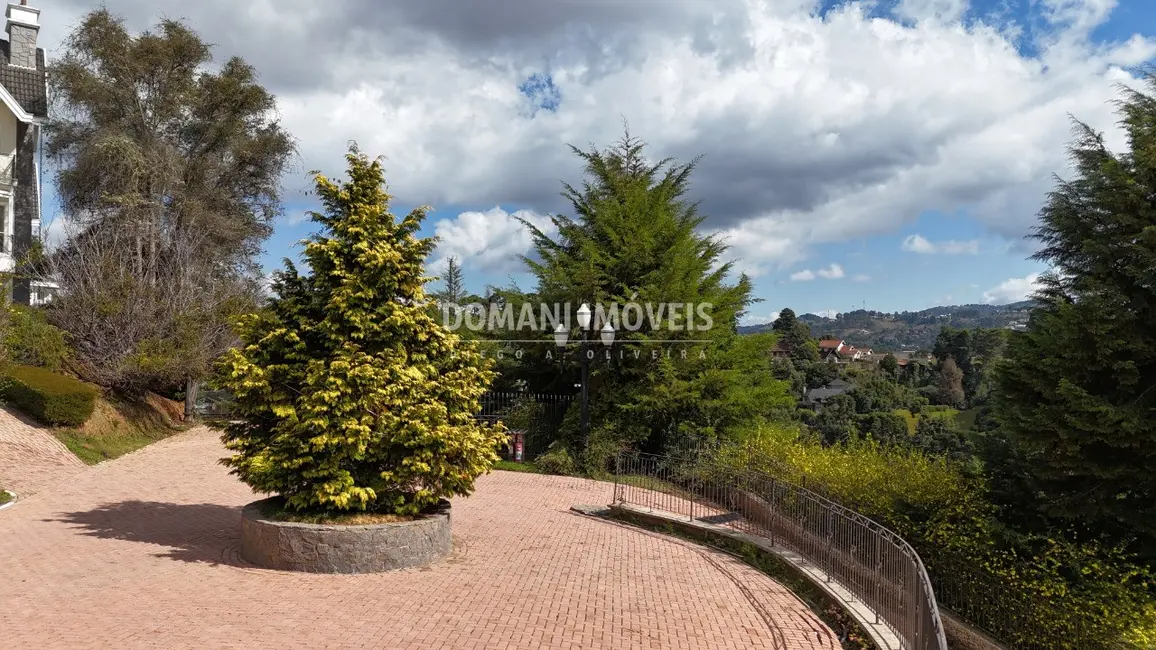 Foto 7 de Casa de Condomínio com 4 quartos à venda, 322m2 em Campos Do Jordao - SP