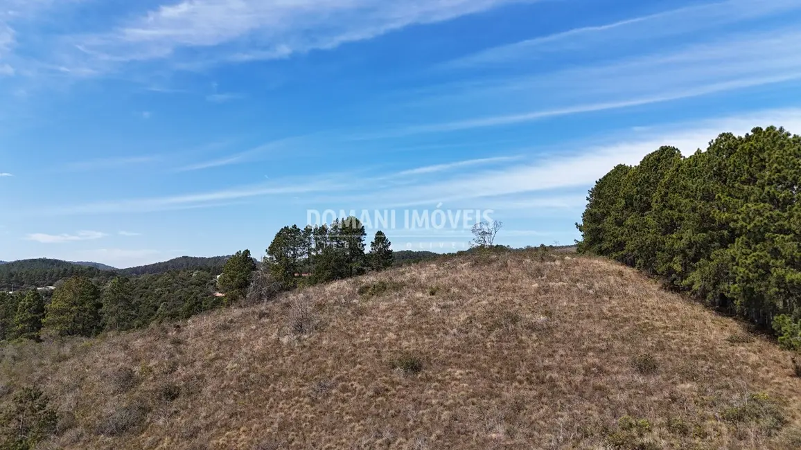 Foto 3 de Terreno / Lote à venda em Campos Do Jordao - SP