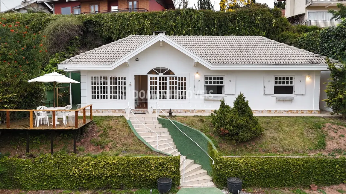 Foto 2 de Casa com 2 quartos à venda, 115m2 em Campos Do Jordao - SP