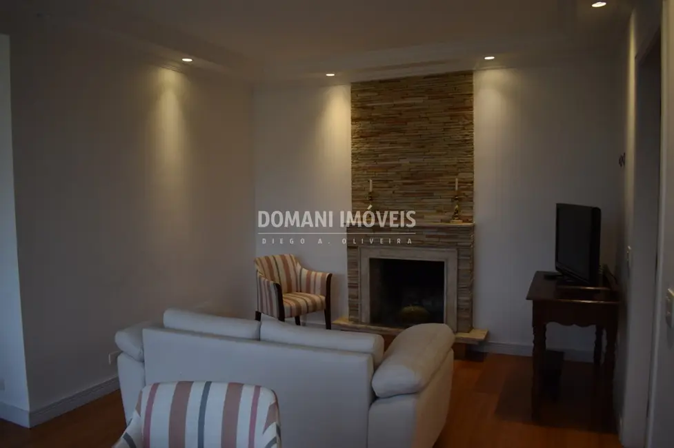 Casa com 2 quartos à venda, 115m2 em Campos Do Jordao - SP - imagem 9 Foto 9 de Casa com 2 quartos à venda, 115m2 em Campos Do Jordao - SP