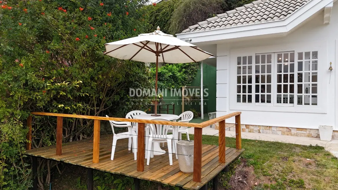 Casa com 2 quartos à venda, 115m2 em Campos Do Jordao - SP - imagem 5 Foto 5 de Casa com 2 quartos à venda, 115m2 em Campos Do Jordao - SP