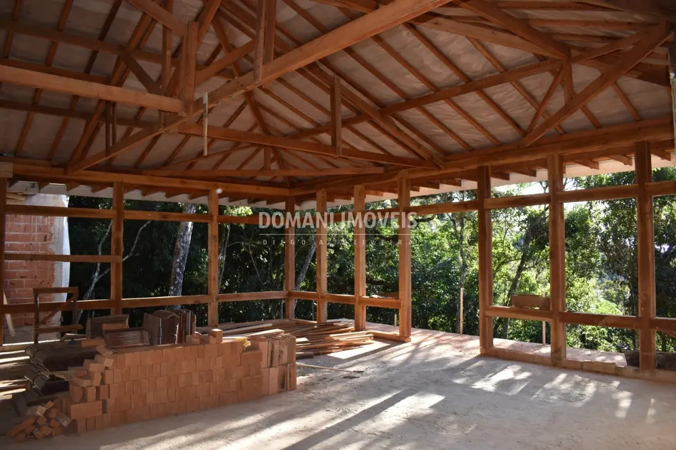 Foto 9 de Casa com 4 quartos à venda, 248m2 em Campos Do Jordao - SP
