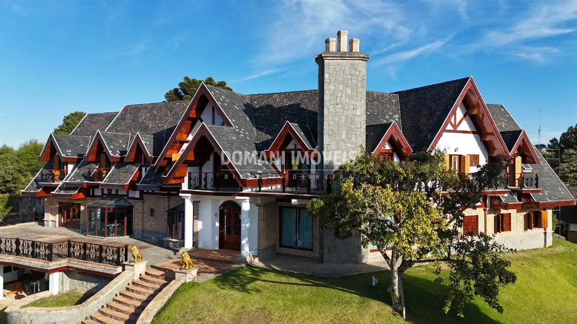 Casa com 8 quartos à venda, 745m2 em Campos Do Jordao - SP - imagem 5 Foto 5 de Casa com 8 quartos à venda, 745m2 em Campos Do Jordao - SP