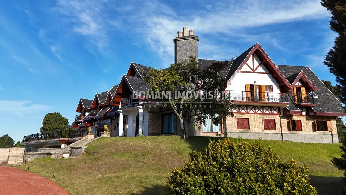 Casa com 8 quartos à venda, 745m2 em Campos Do Jordao - SP - imagem 7 Foto 7 de Casa com 8 quartos à venda, 745m2 em Campos Do Jordao - SP