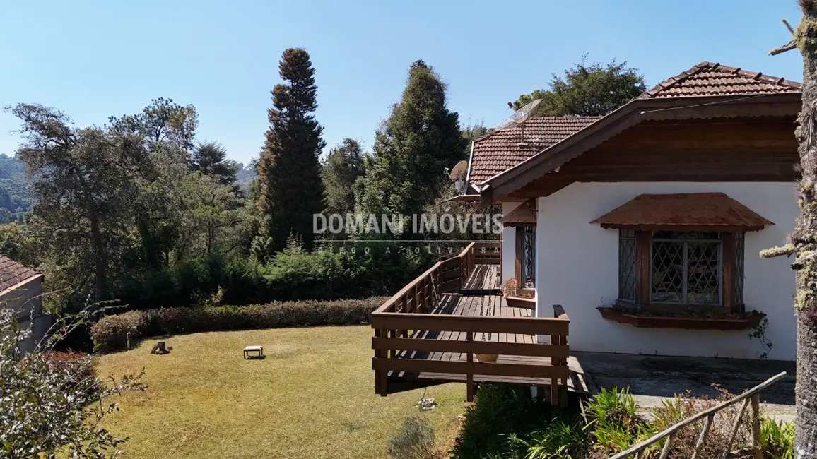 Foto 3 de Casa com 3 quartos à venda, 360m2 em Campos Do Jordao - SP