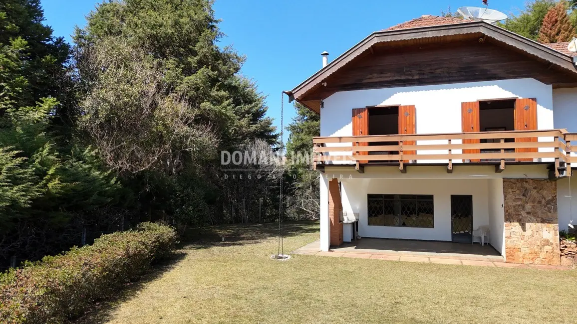 Foto 4 de Casa com 3 quartos à venda, 360m2 em Campos Do Jordao - SP