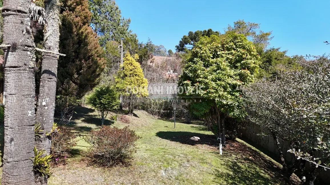 Foto 6 de Casa com 3 quartos à venda, 360m2 em Campos Do Jordao - SP