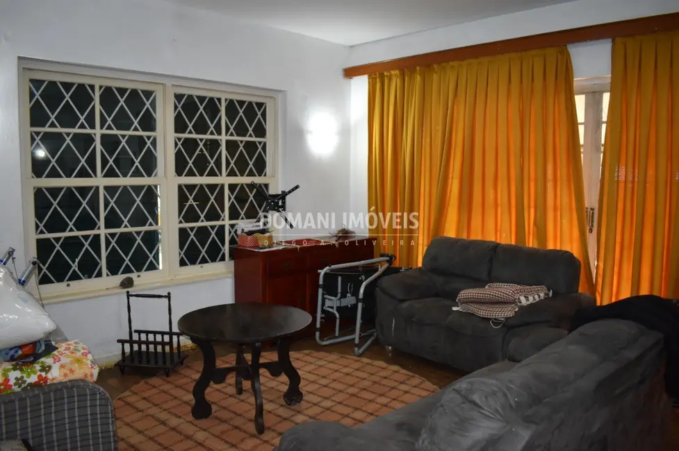 Foto 8 de Casa com 3 quartos à venda, 366m2 em Campos Do Jordao - SP